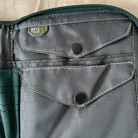 Kathmandu RFID Passport Holder - Picture 7 of 10